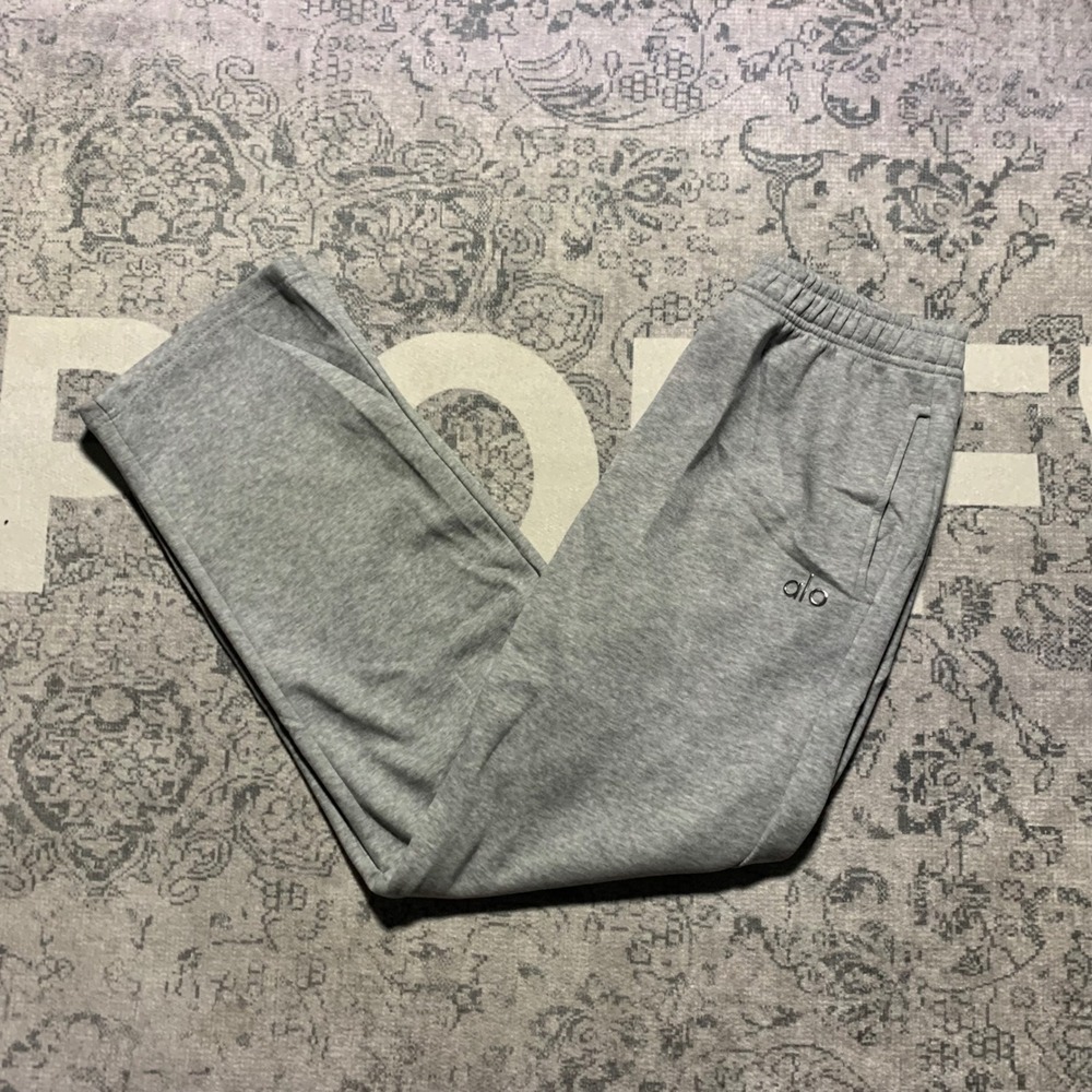 Alo Yoga Accolade Hoodie Sweatpants Set Small Grey New NWT - Picture 5 of 13
